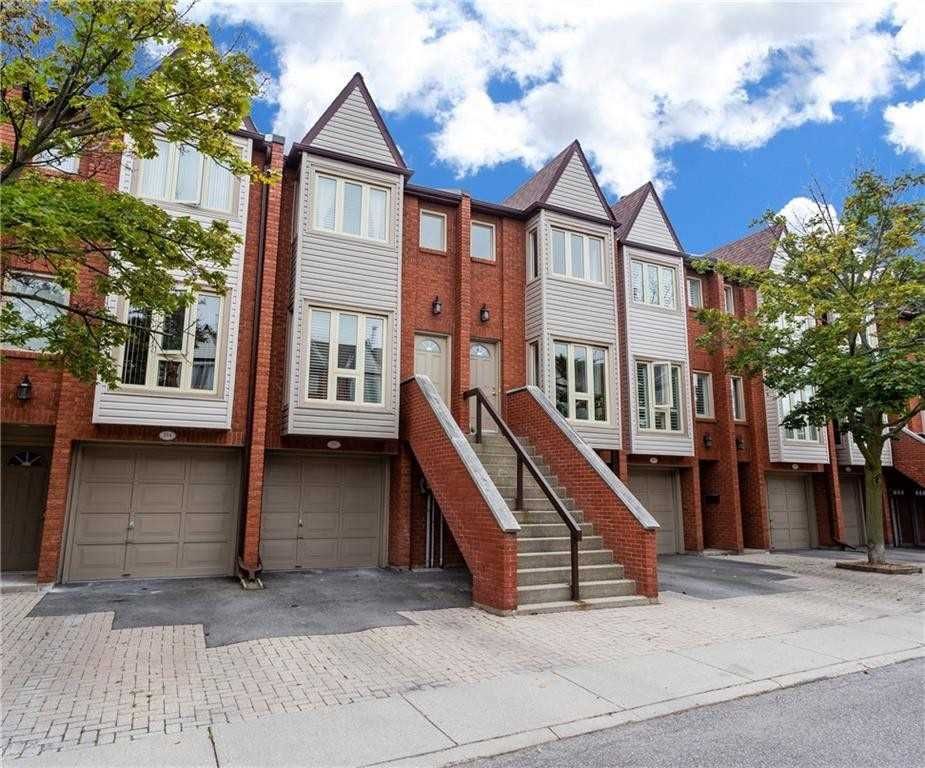 895 Maple Ave The Brownstones Townhomes 2 Beds 2 Baths Unit 124 Strata.ca 895 Maple Ave The Brownstones Townhomes 2 Beds 2 Baths Unit 124 Strata.ca